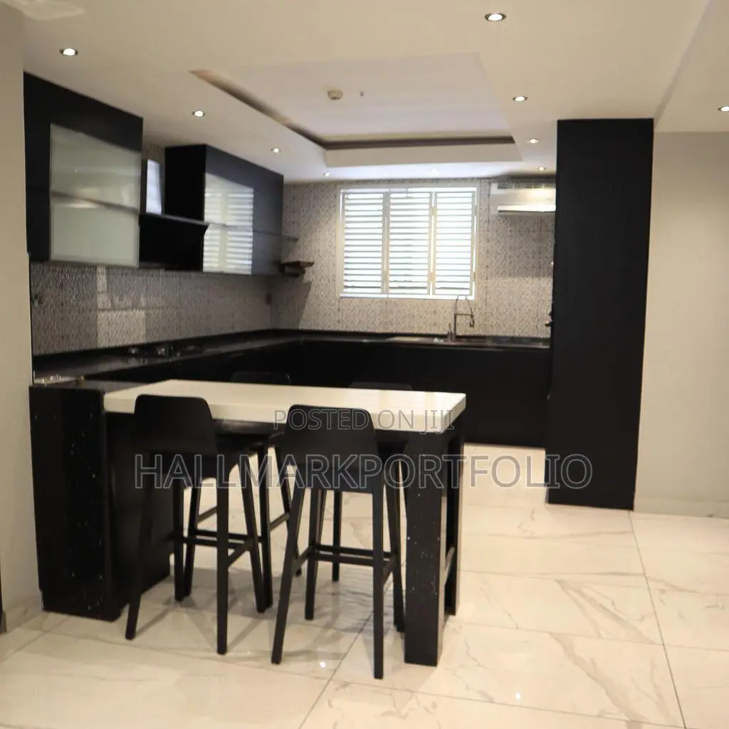 Furnished 5bdrm House in Ridge for sale in Ridge