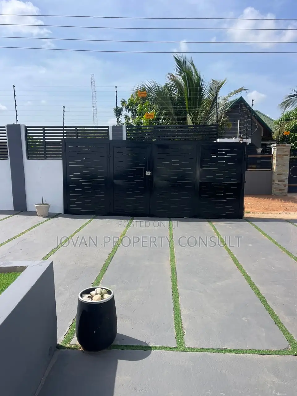 5bdrm House in Afienya, Ga South Municipal for rent in Ga South Municipal
