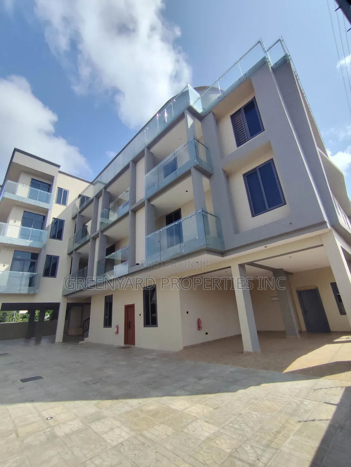Furnished 1bdrm Apartment in A&C, East Legon for rent in East Legon