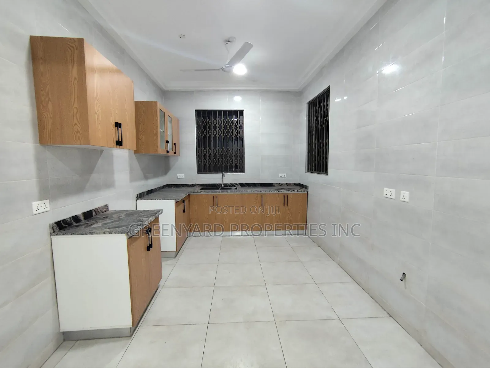 3bdrm Apartment in American House, East Legon for rent in East Legon