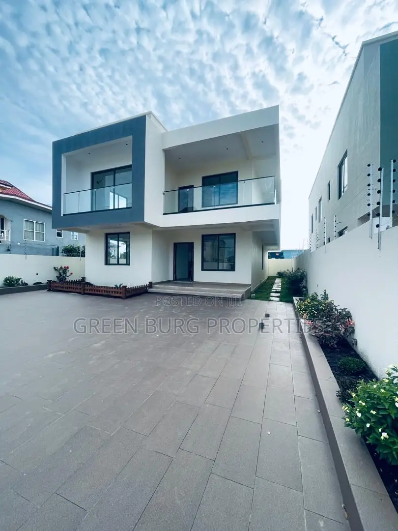4bdrm House in Green, East Legon for sale in East Legon