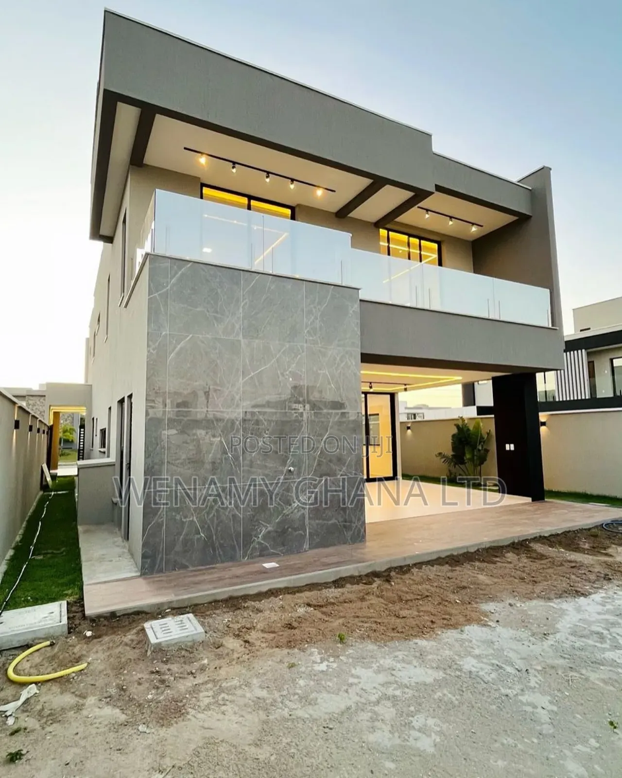 Furnished 4bdrm House in Accra for sale in Accra Metropolitan