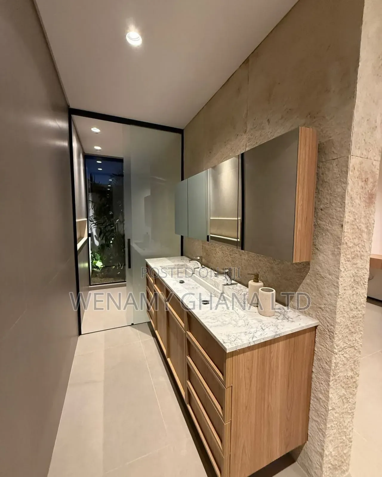 Furnished 3bdrm House in Accra for sale in Accra Metropolitan