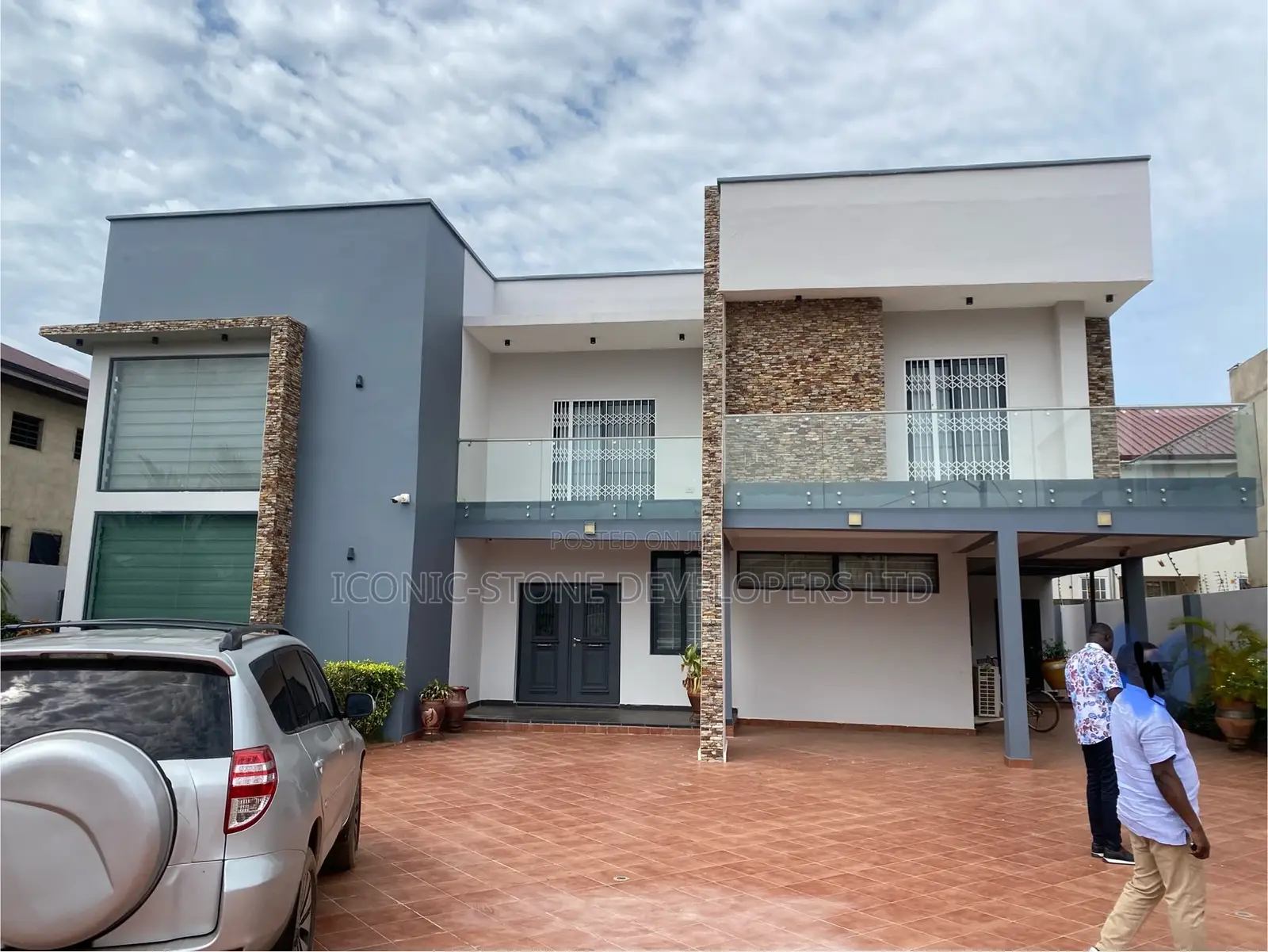 Furnished 4bdrm House in Lakeside for sale in Lake Side Estate