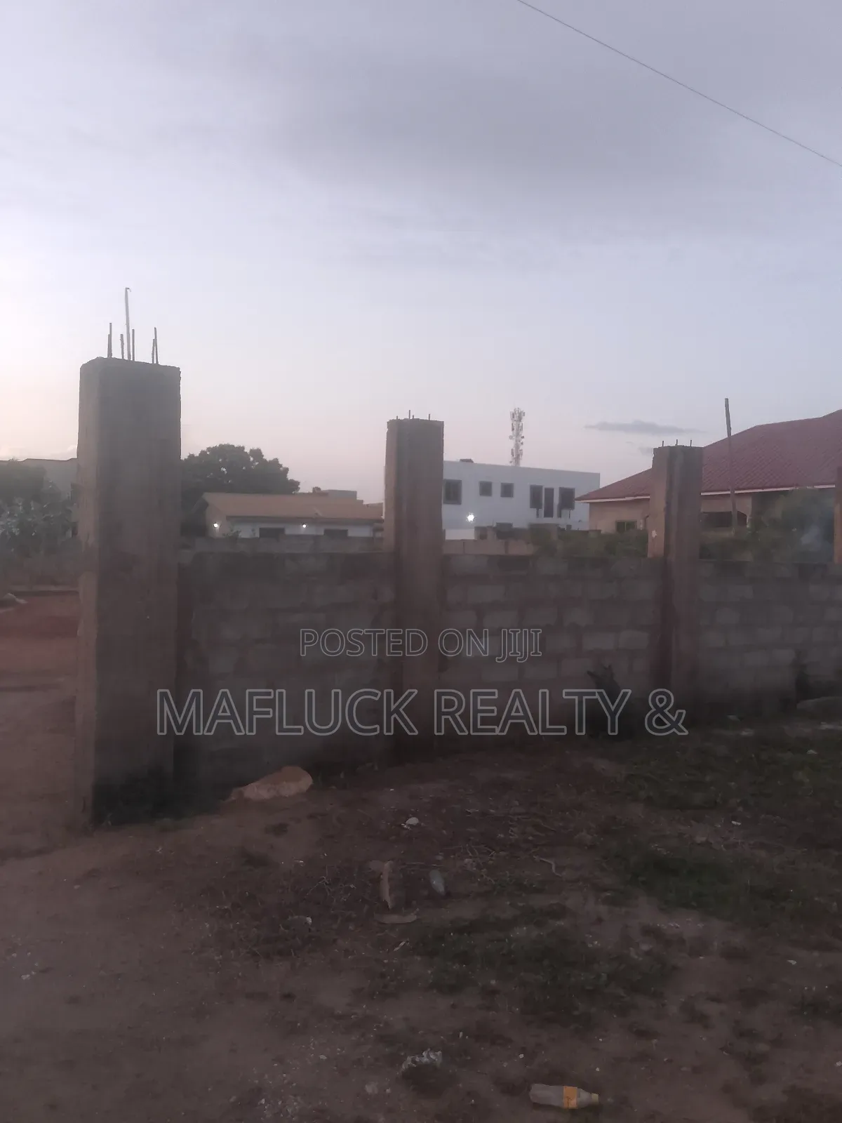 Land for Sale in Lake Side Estate