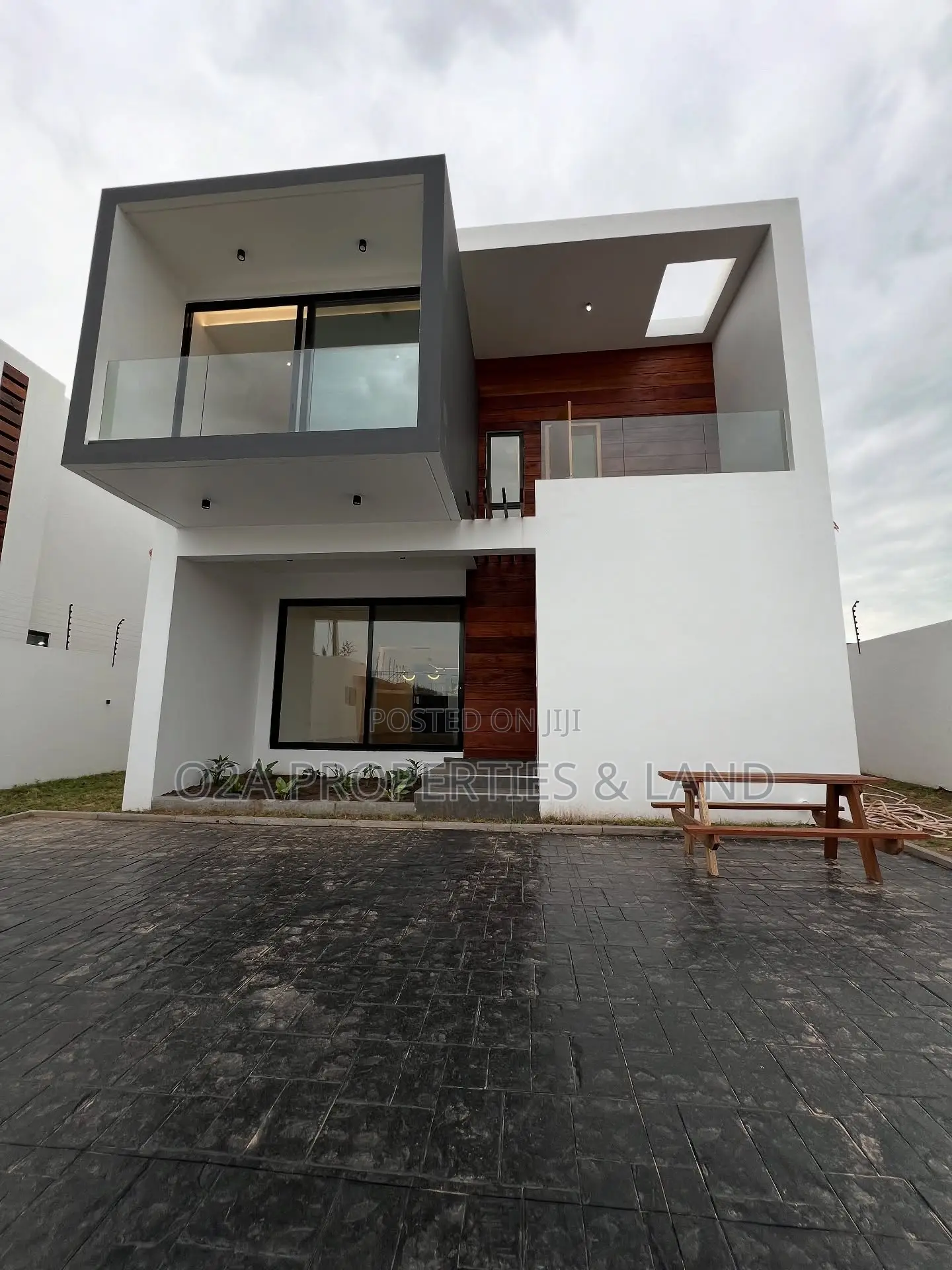 4bdrm House in East Legon Hills, Bawaleshie for sale in Bawaleshie