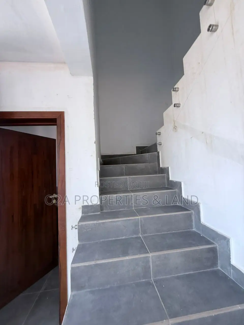 3bdrm Townhouse/Terrace in Tse Addo, Burma, Tseaddo for sale in Tseaddo