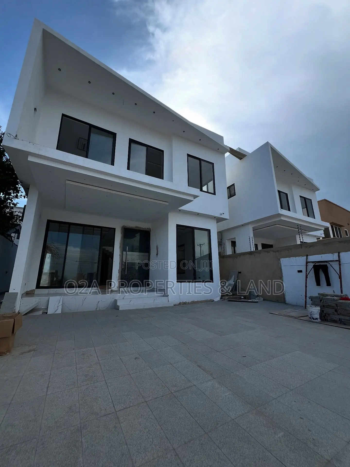 4bdrm House in East Legon, A&C Mall Area for sale in A&C Mall Area