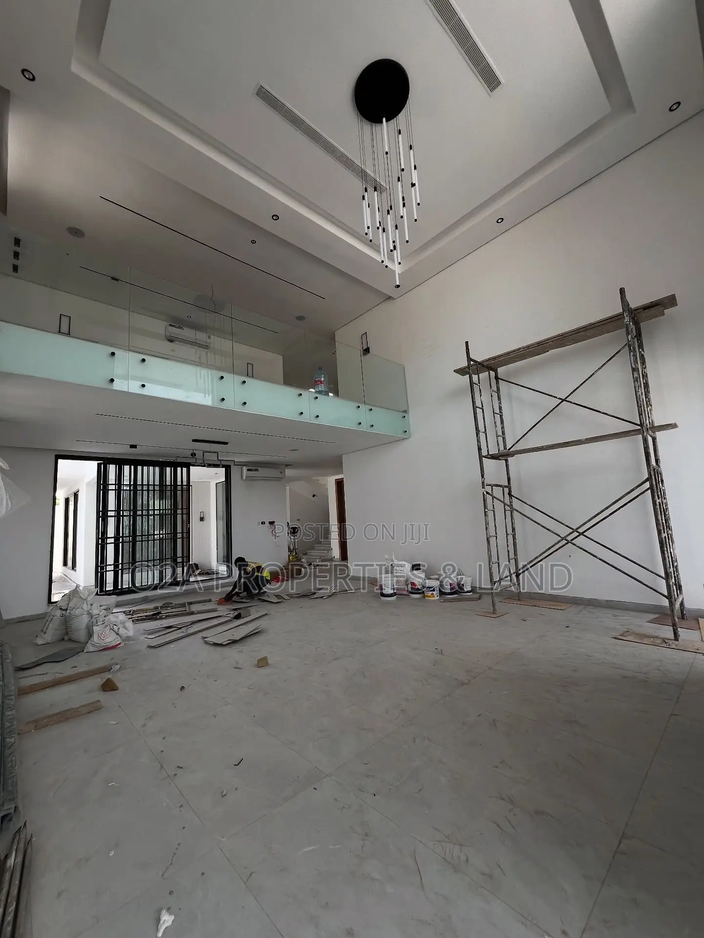 7bdrm House in East Legon, American House for sale in American House