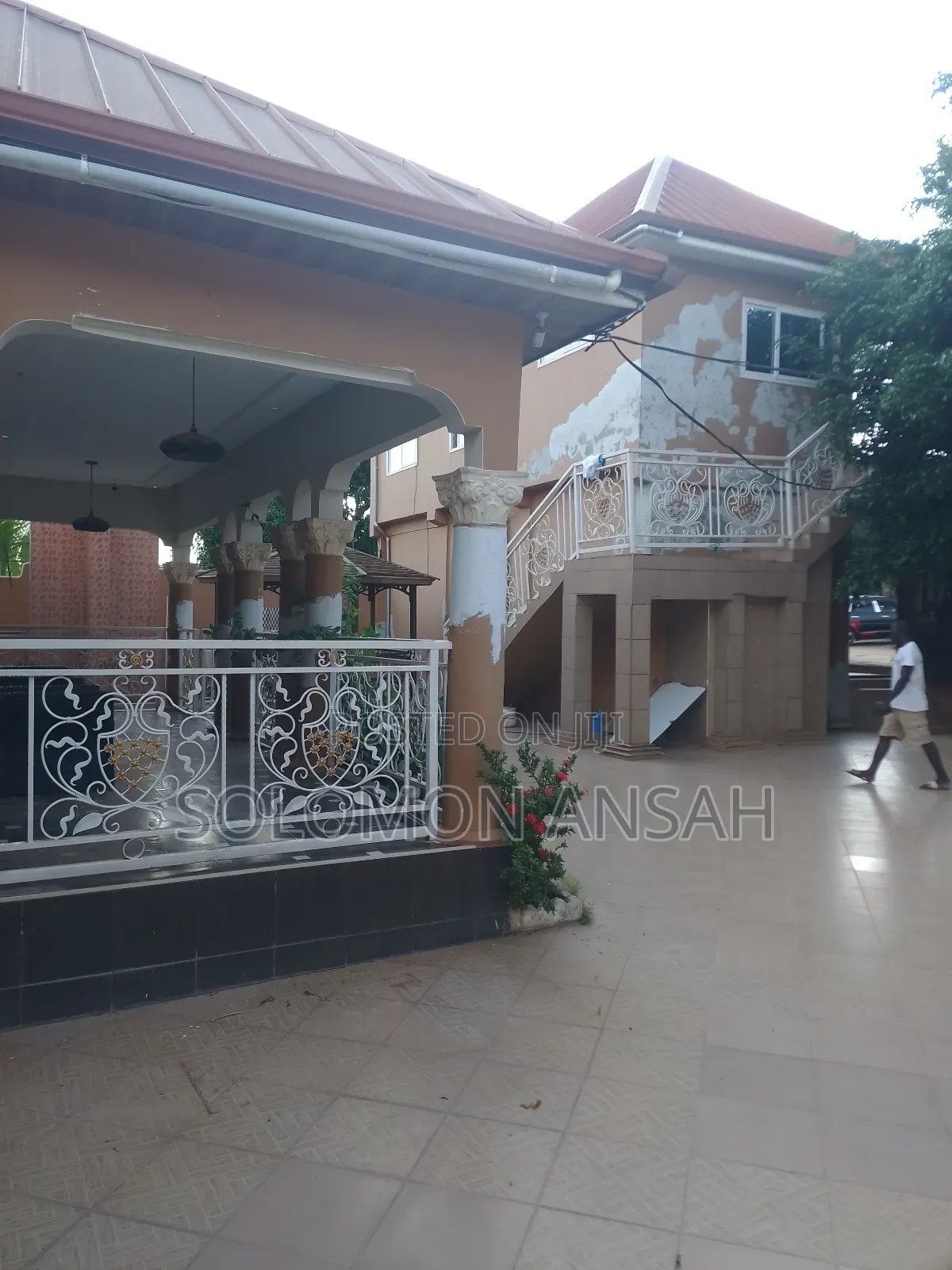 11bdrm Mansion in Free Will Agency, Kumasi Metropolitan for sale in Kumasi Metropolitan