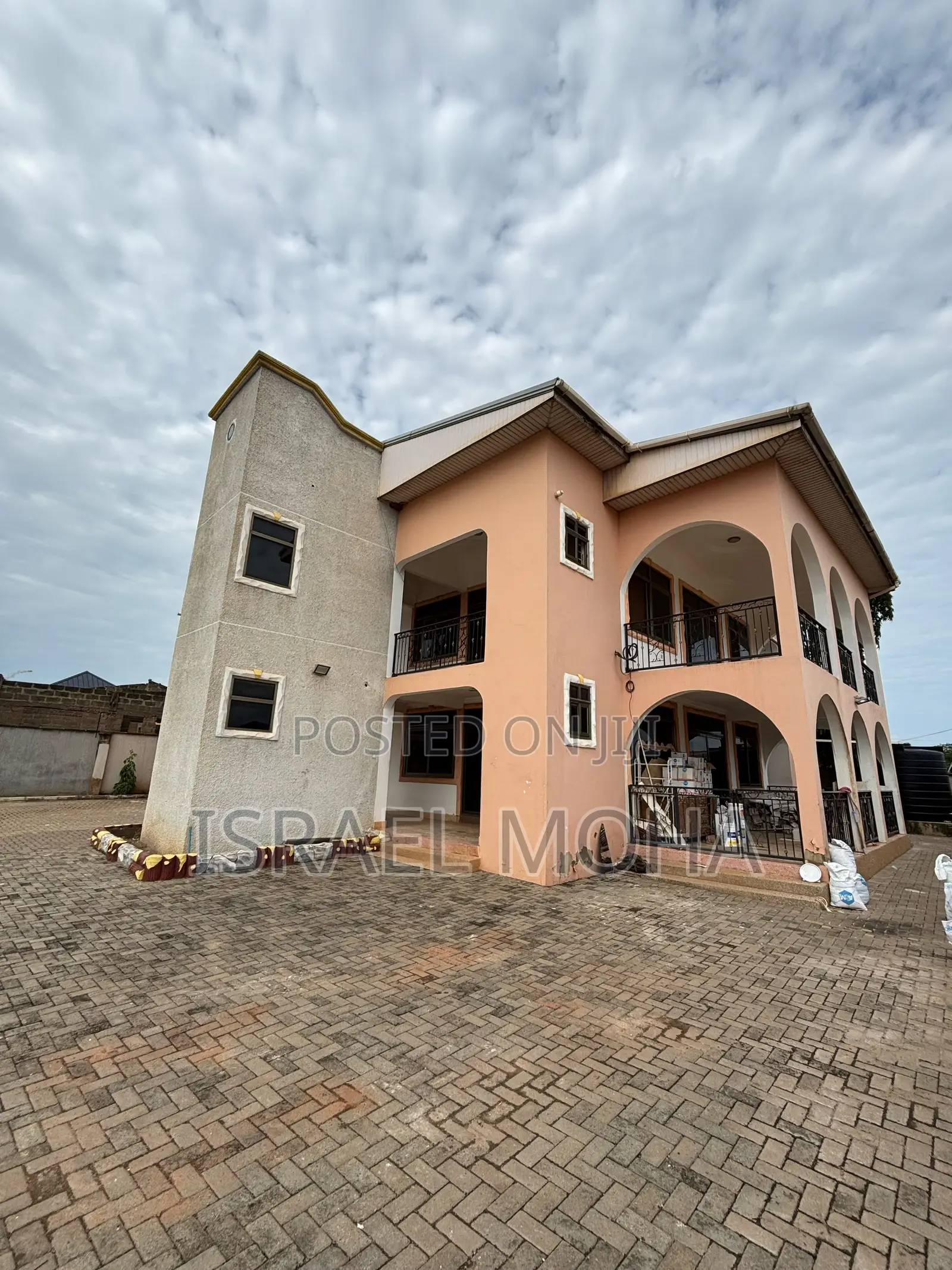 4bdrm Apartment in Adenta Ashiyie for rent in Adenta
