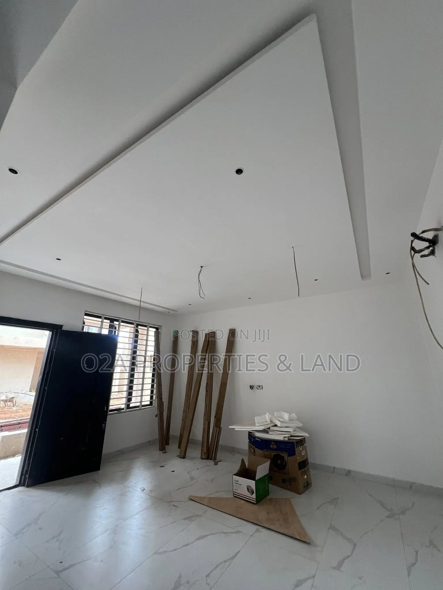 4bdrm Townhouse/Terrace in Ashaley Botwe, Lake Side Estate for sale in Lake Side Estate