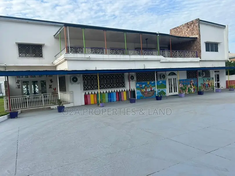 9bdrm House in Airport Residential for rent in Airport Residential Area