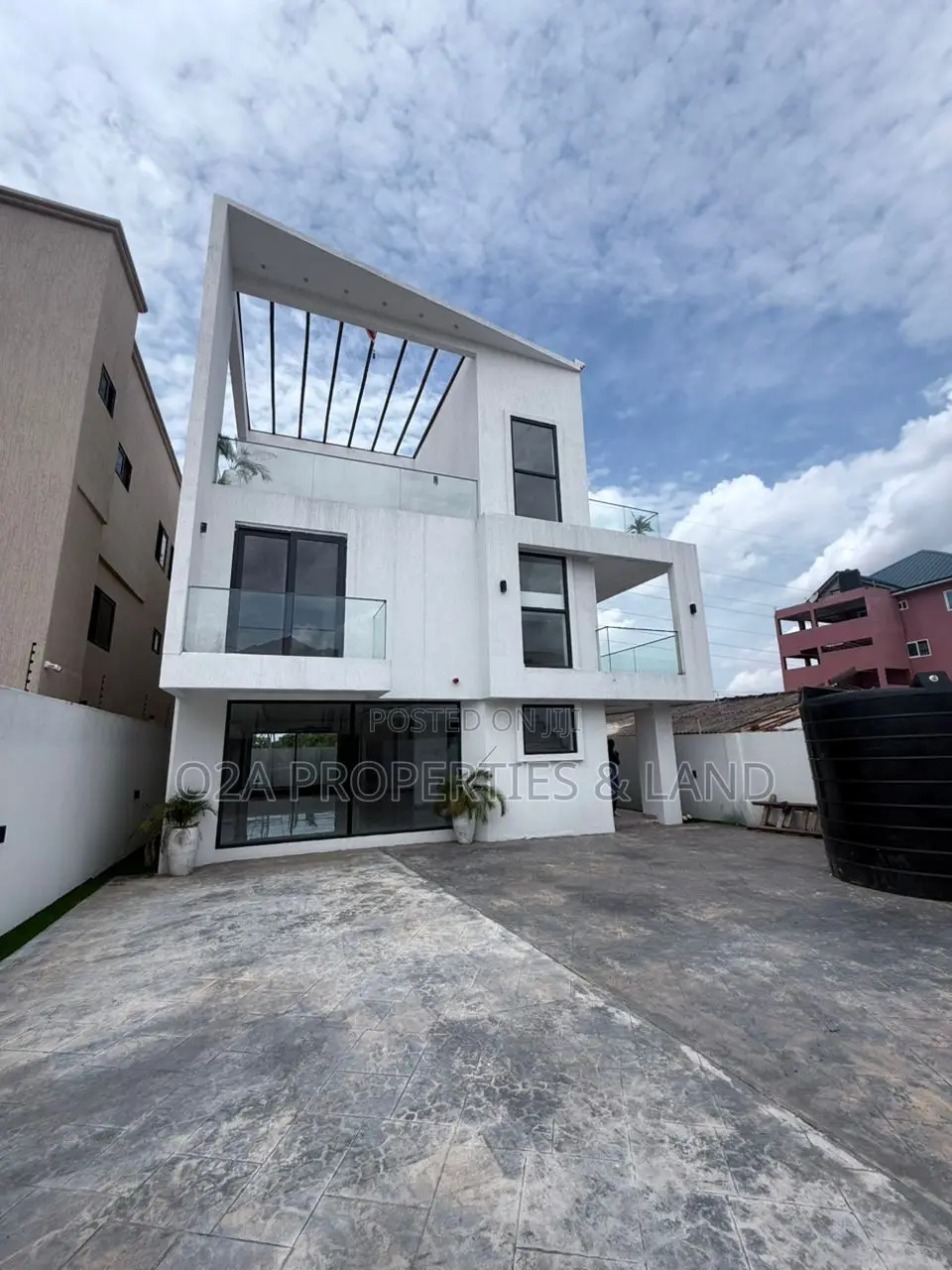 4bdrm House in East Legon, Otano for sale in Otano