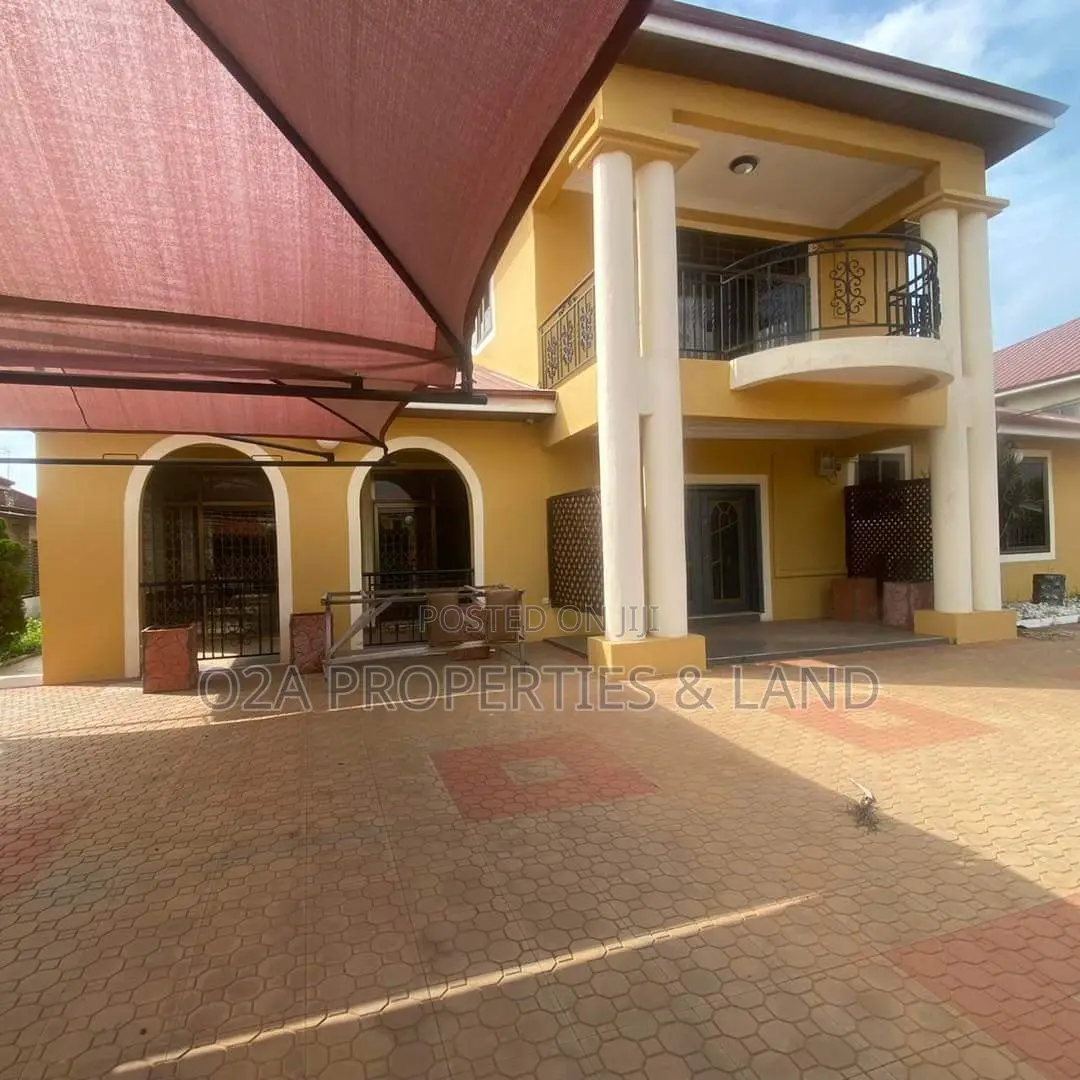 4bdrm House in Tema Community 25, Sakumono for sale in Sakumono