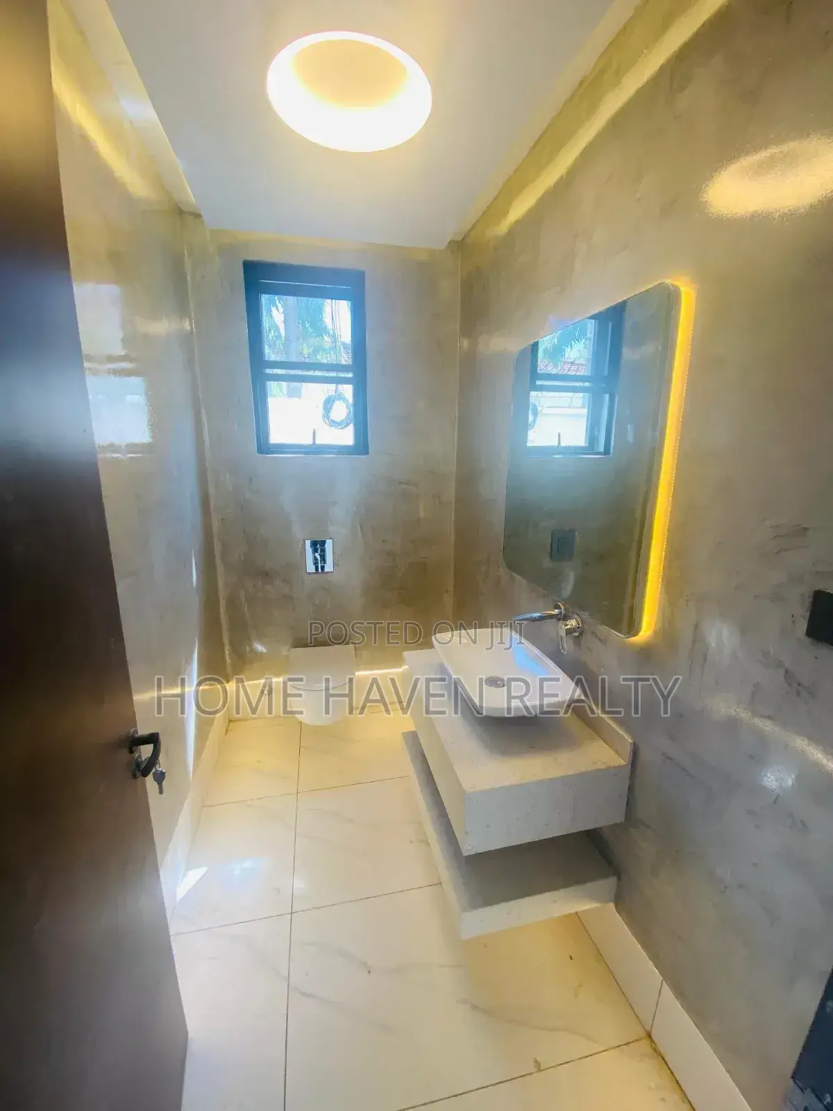 4bdrm House in Cantonment, Cantonments for rent in Cantonments