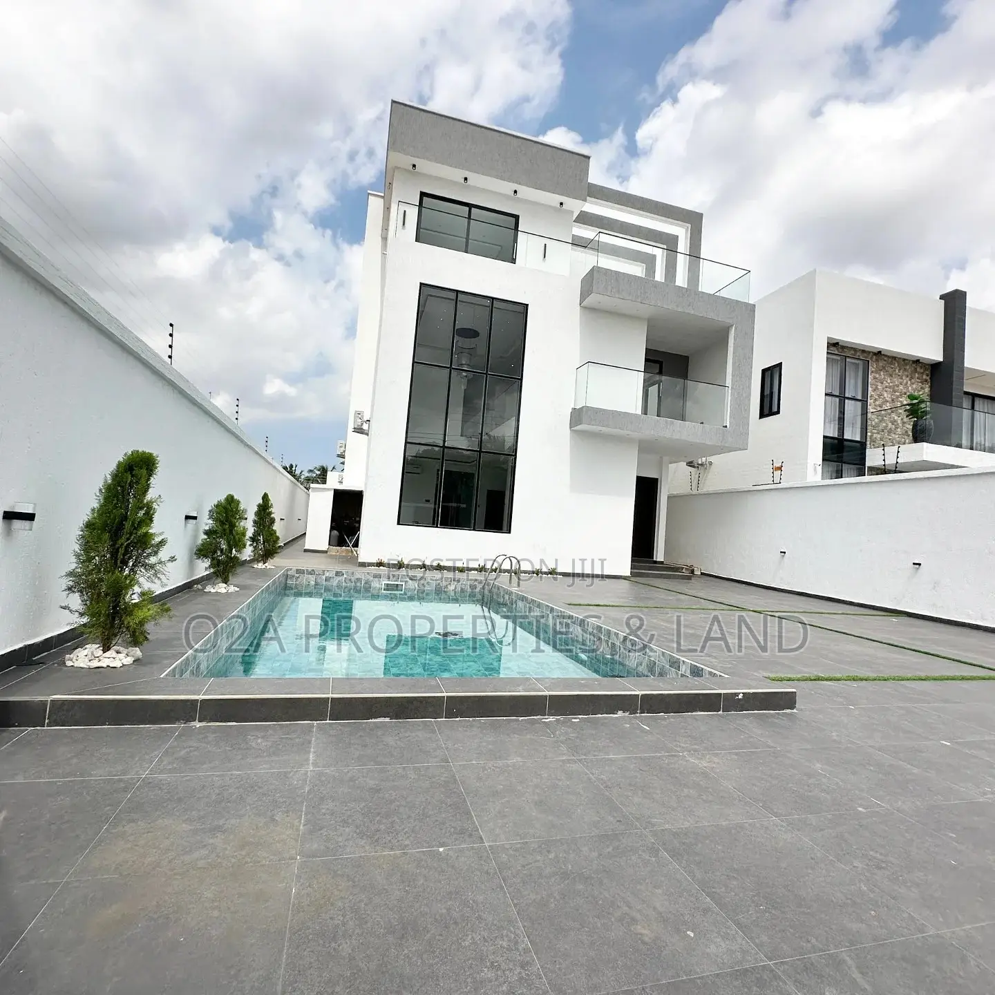 4bdrm House in Ashaley Botwe School for sale in School Junction