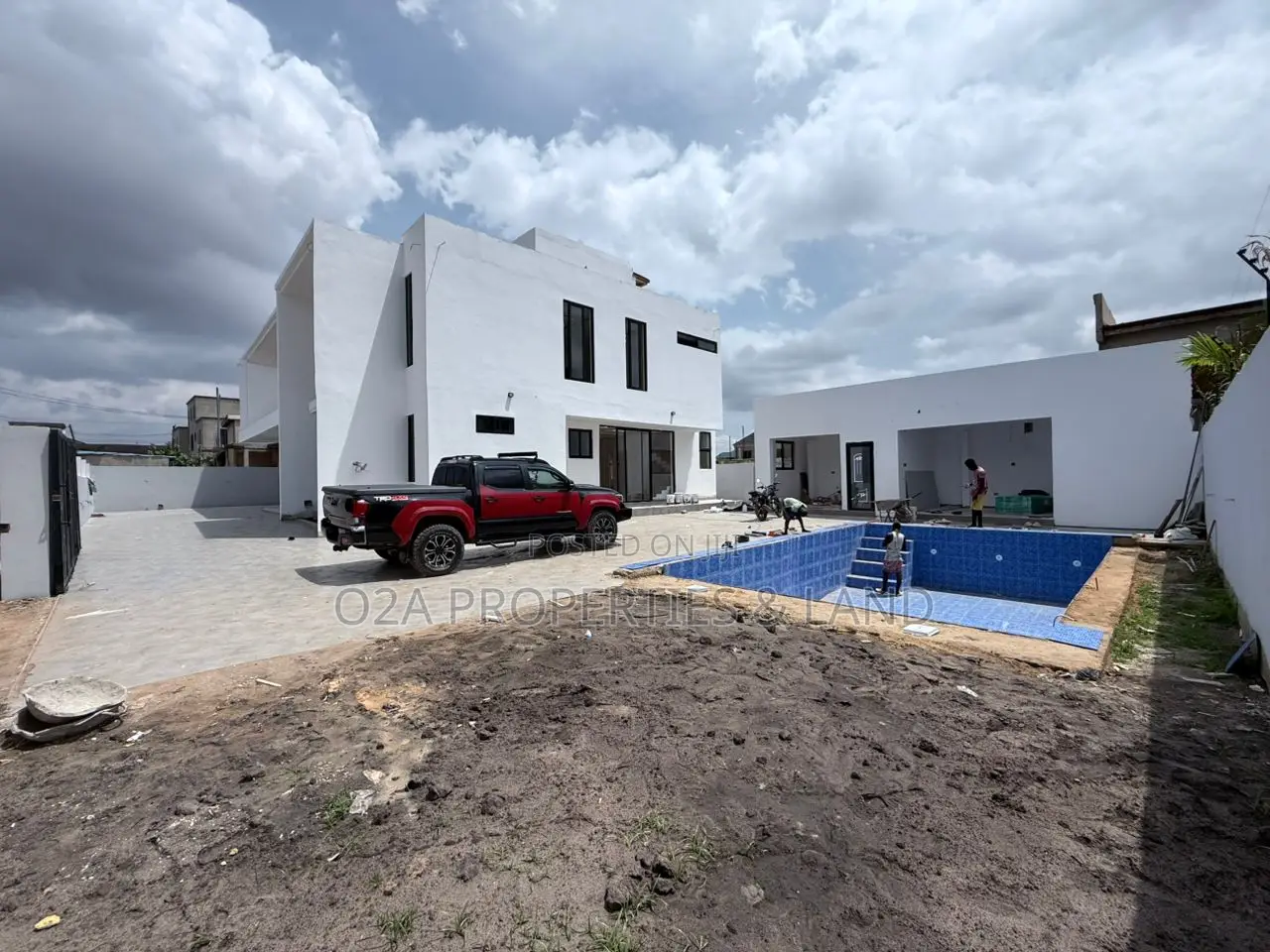 6bdrm House in Lashibi, Spintex, Baatsona Total for sale in Baatsona Total