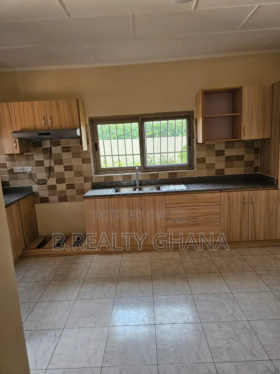 3bdrm House in Spintex for rent in Spintex