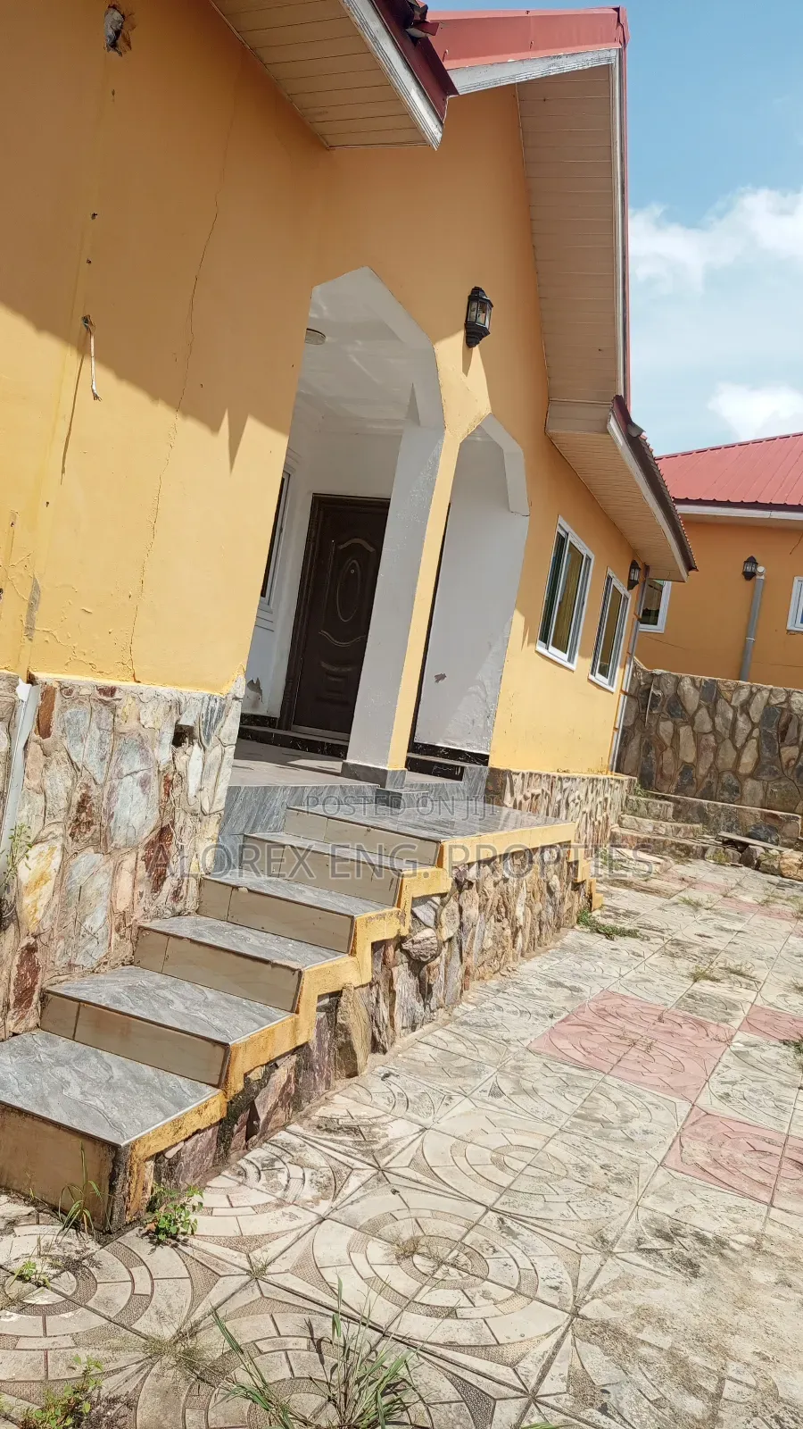 3bdrm House in Self Compound, Oyarifa for rent in Oyarifa