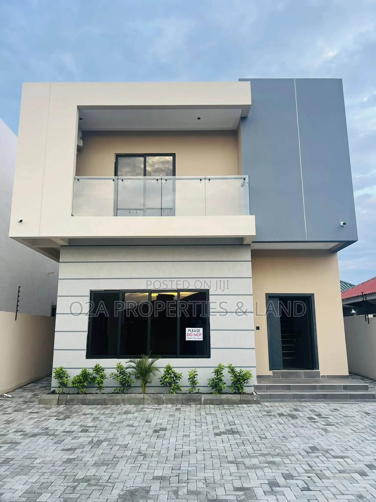 4bdrm House in Lakeside Estate for sale in Lake Side Estate