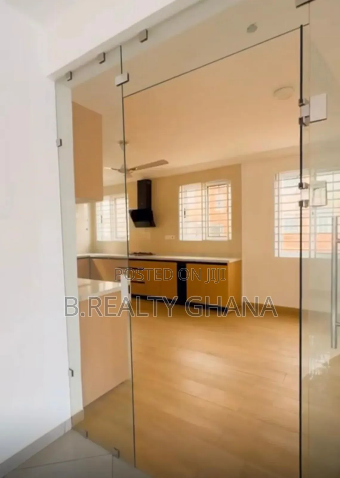 4bdrm House in Palace Mall Area, Spintex for rent in Spintex