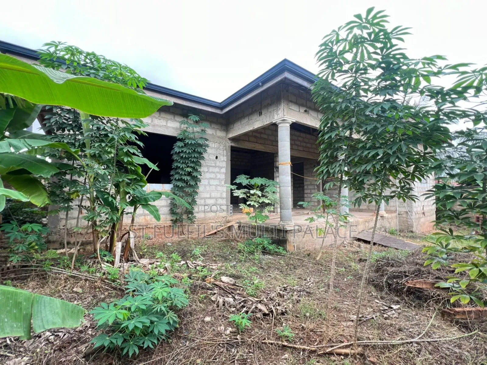 5bdrm House in Oyarifa, Adenta for sale in Adenta