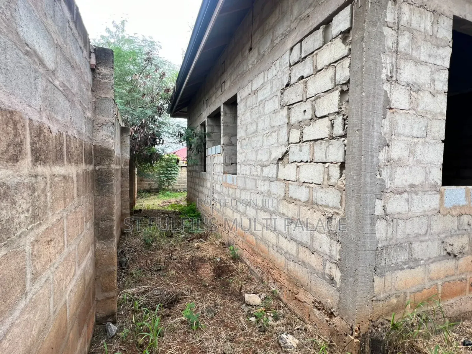 5bdrm House in Oyarifa, Adenta for sale in Adenta