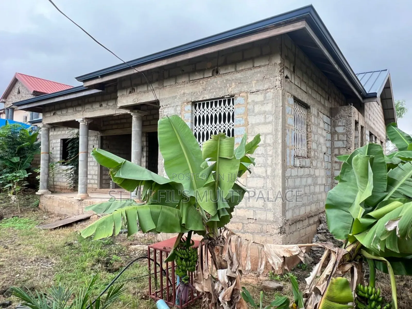 5bdrm House in Oyarifa, Adenta for sale in Adenta