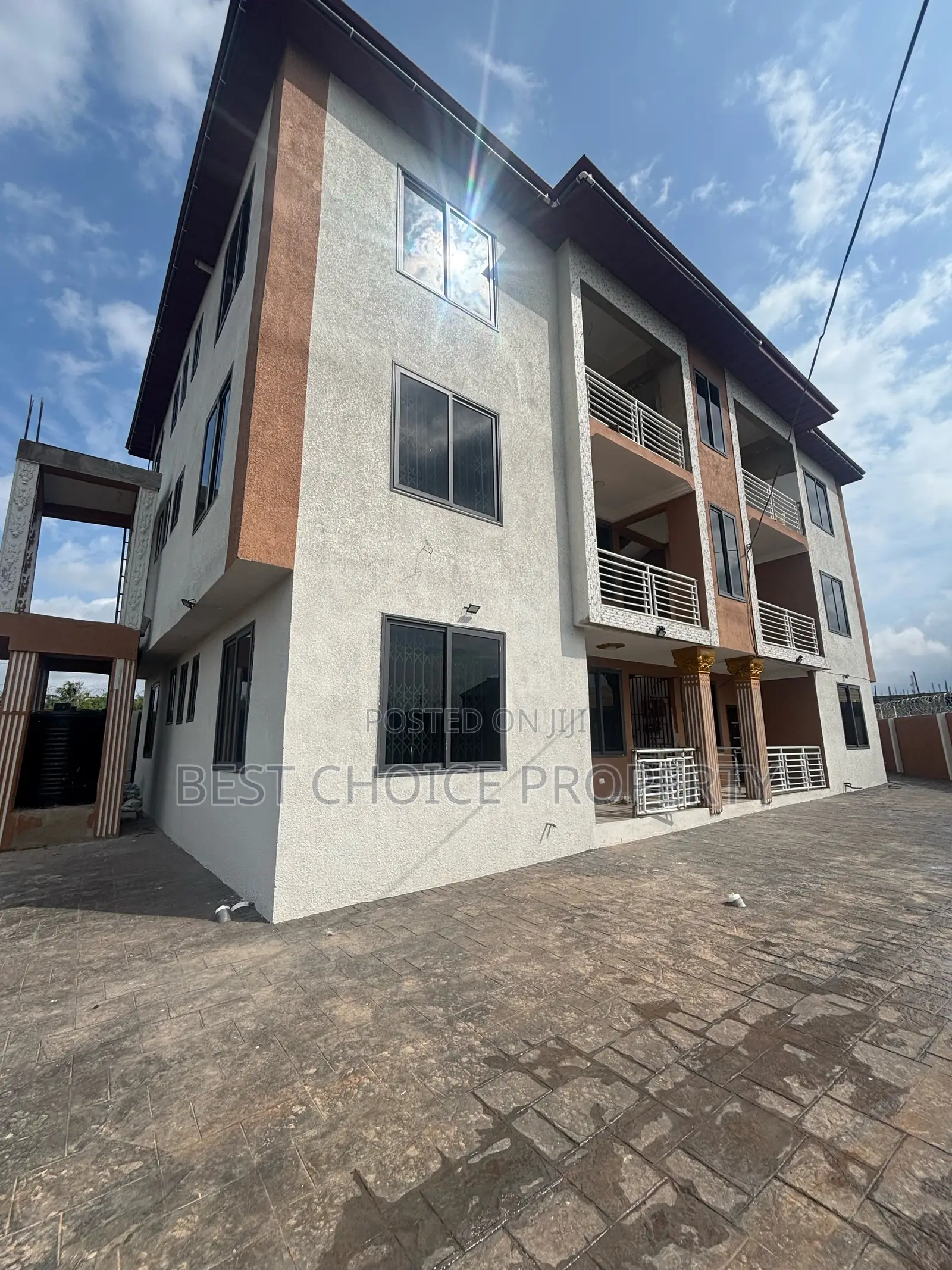 2bdrm Apartment in Amrahia, Adenta for rent in Adenta