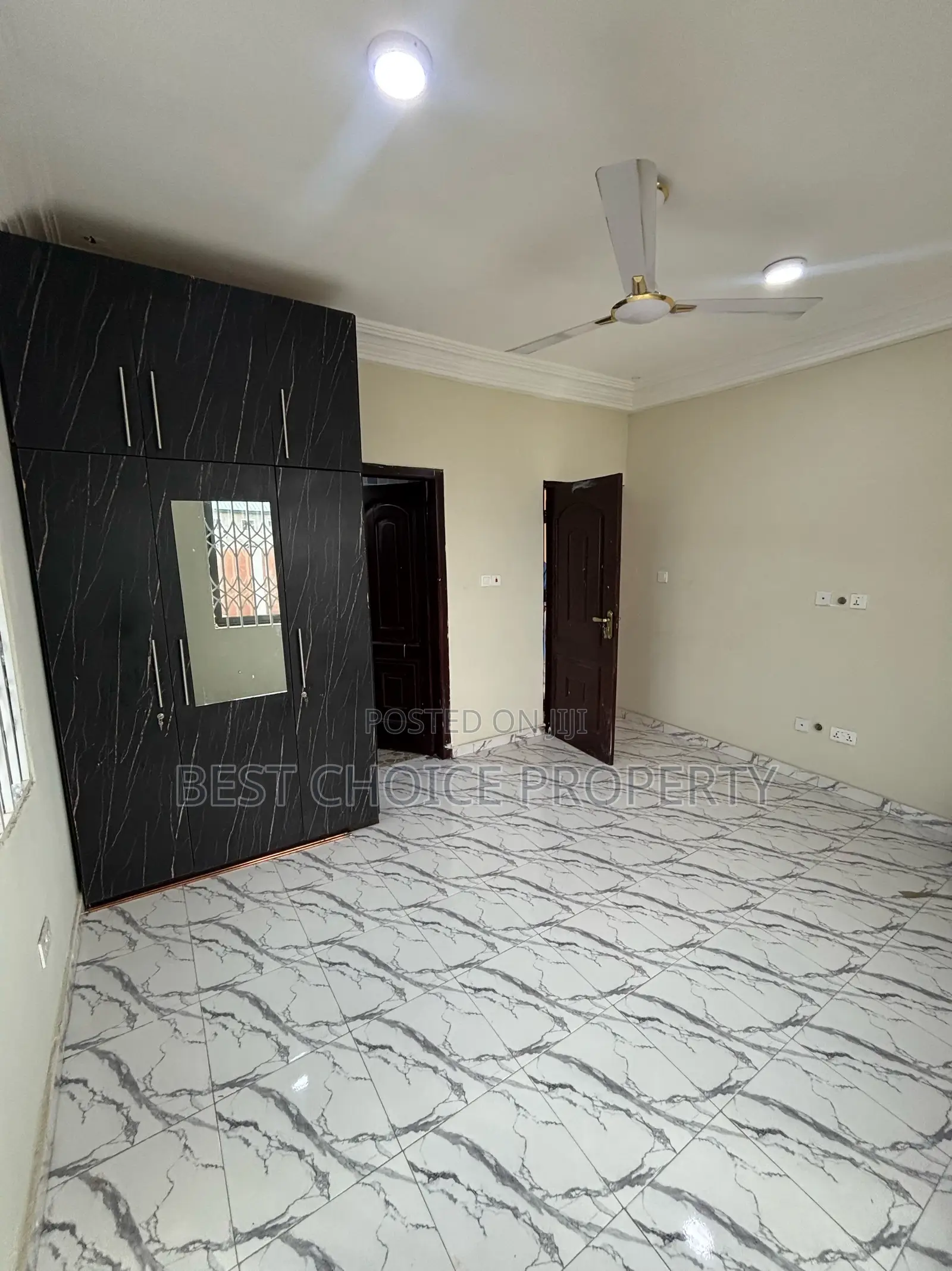 2bdrm Apartment in Amrahia, Adenta for rent in Adenta