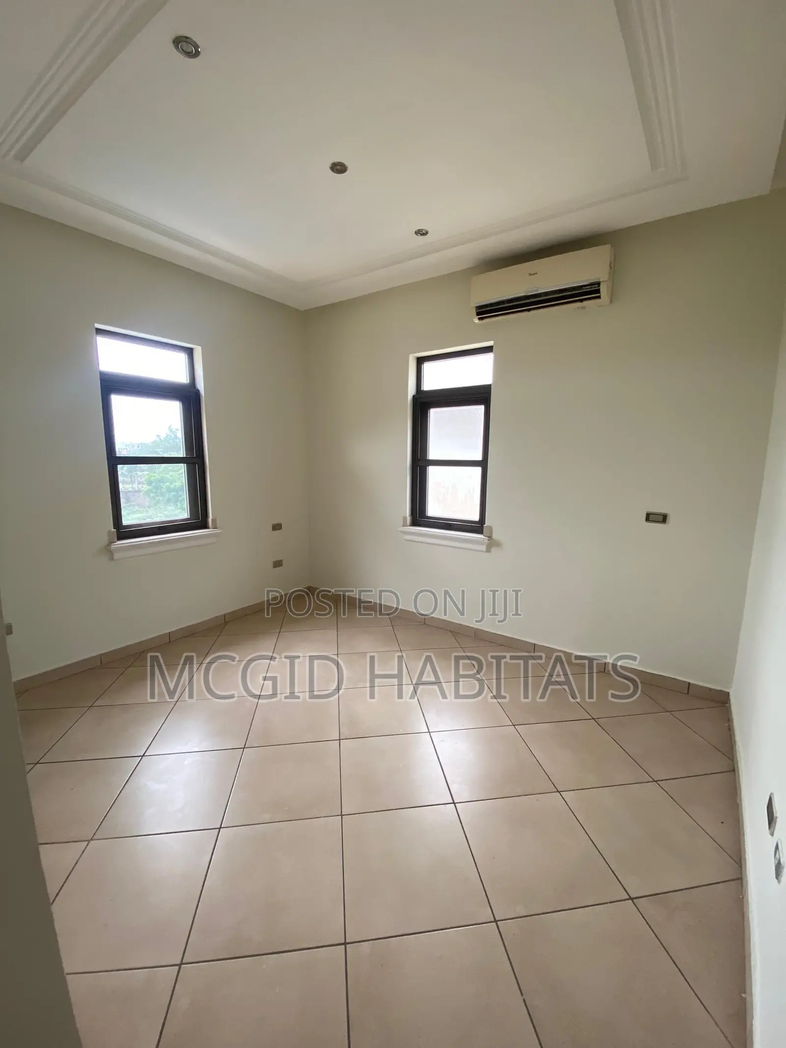 5bdrm House in East Legon for sale in East Legon