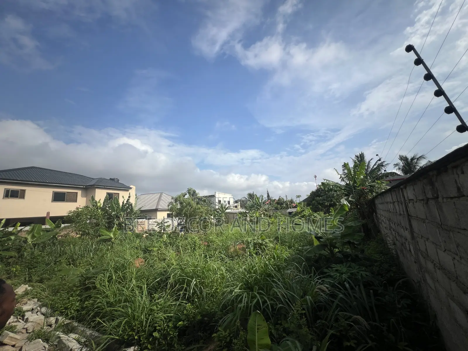 5bdrm House in Bee Decor & Homes, Abokobi for sale in Abokobi
