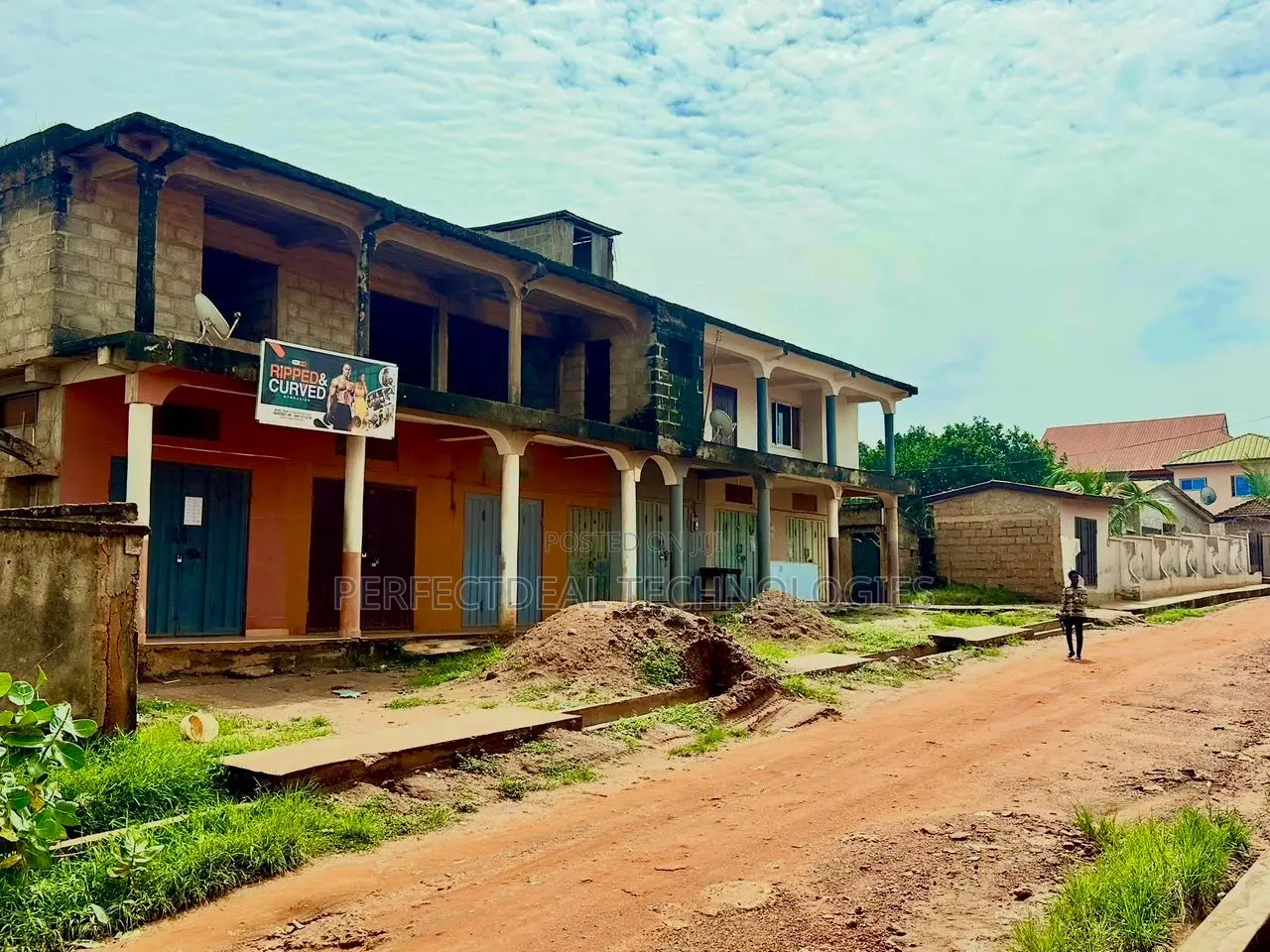 6bdrm House in Kumasi Metropolitan for sale in Kumasi Metropolitan
