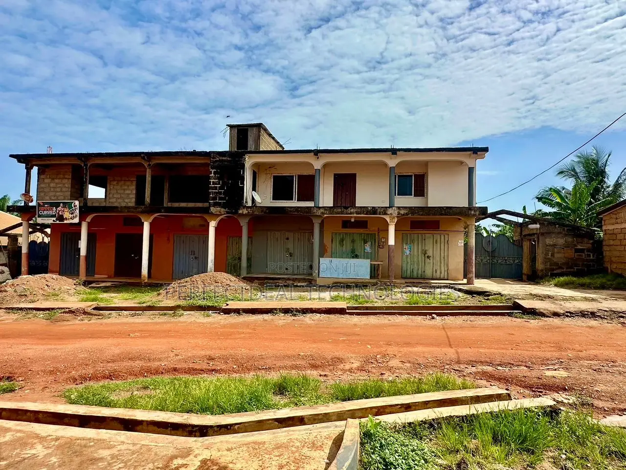 6bdrm House in Kumasi Metropolitan for sale in Kumasi Metropolitan