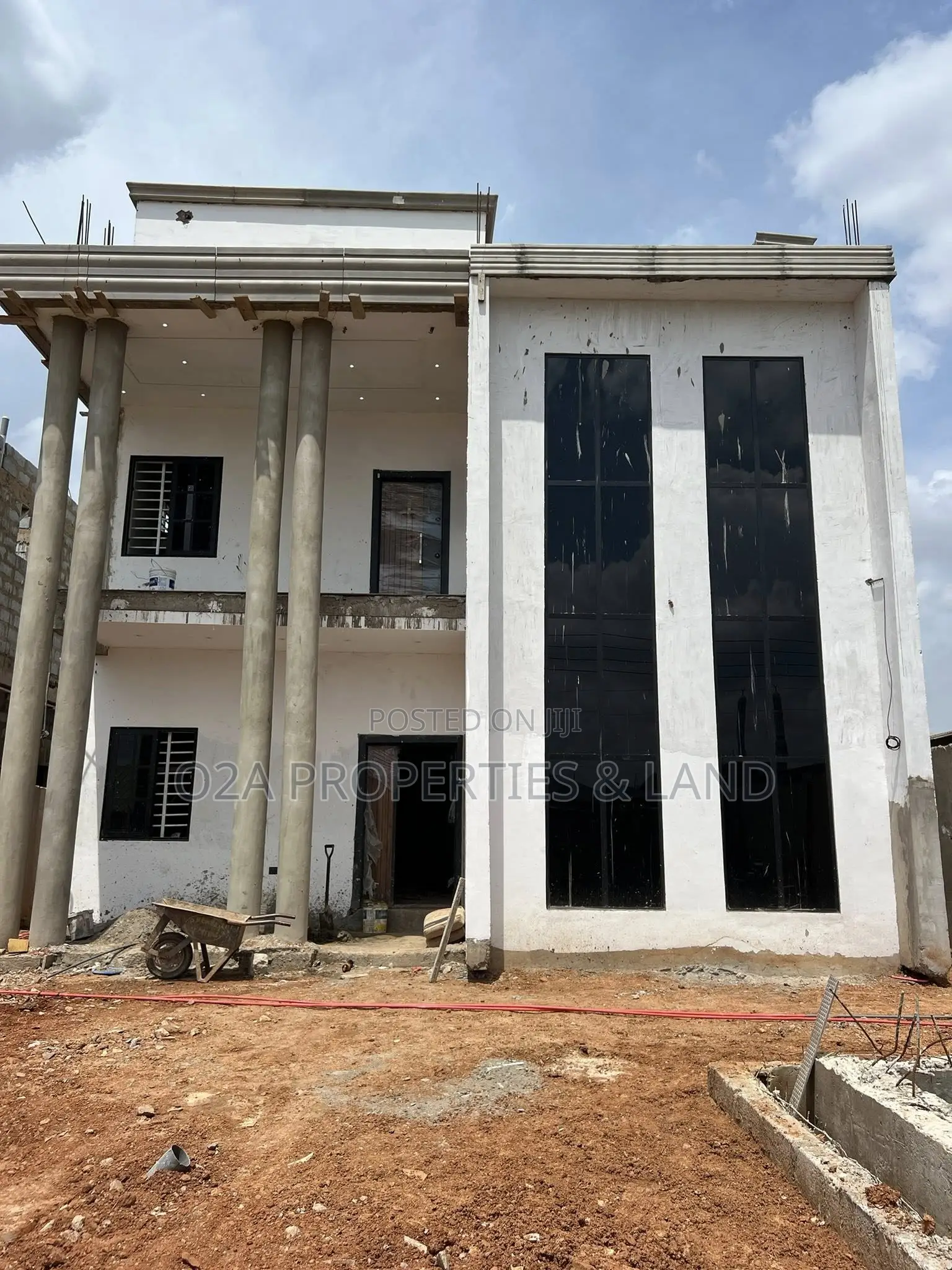 4bdrm House in Ashaley Botwe, Lake Side Estate for sale in Lake Side Estate