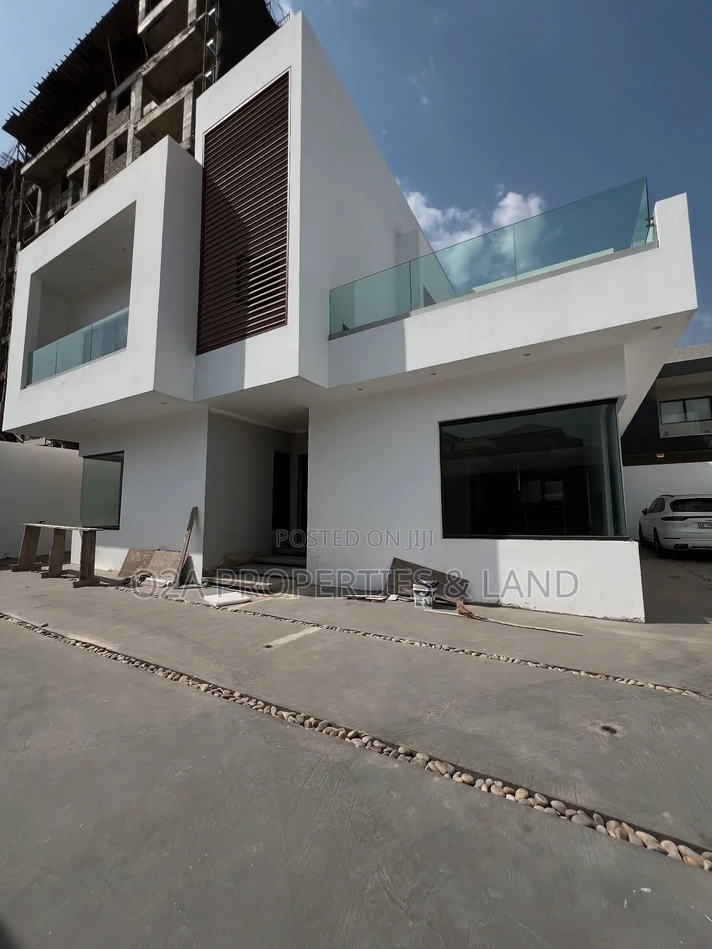4bdrm House in East Legon, American House for sale in American House