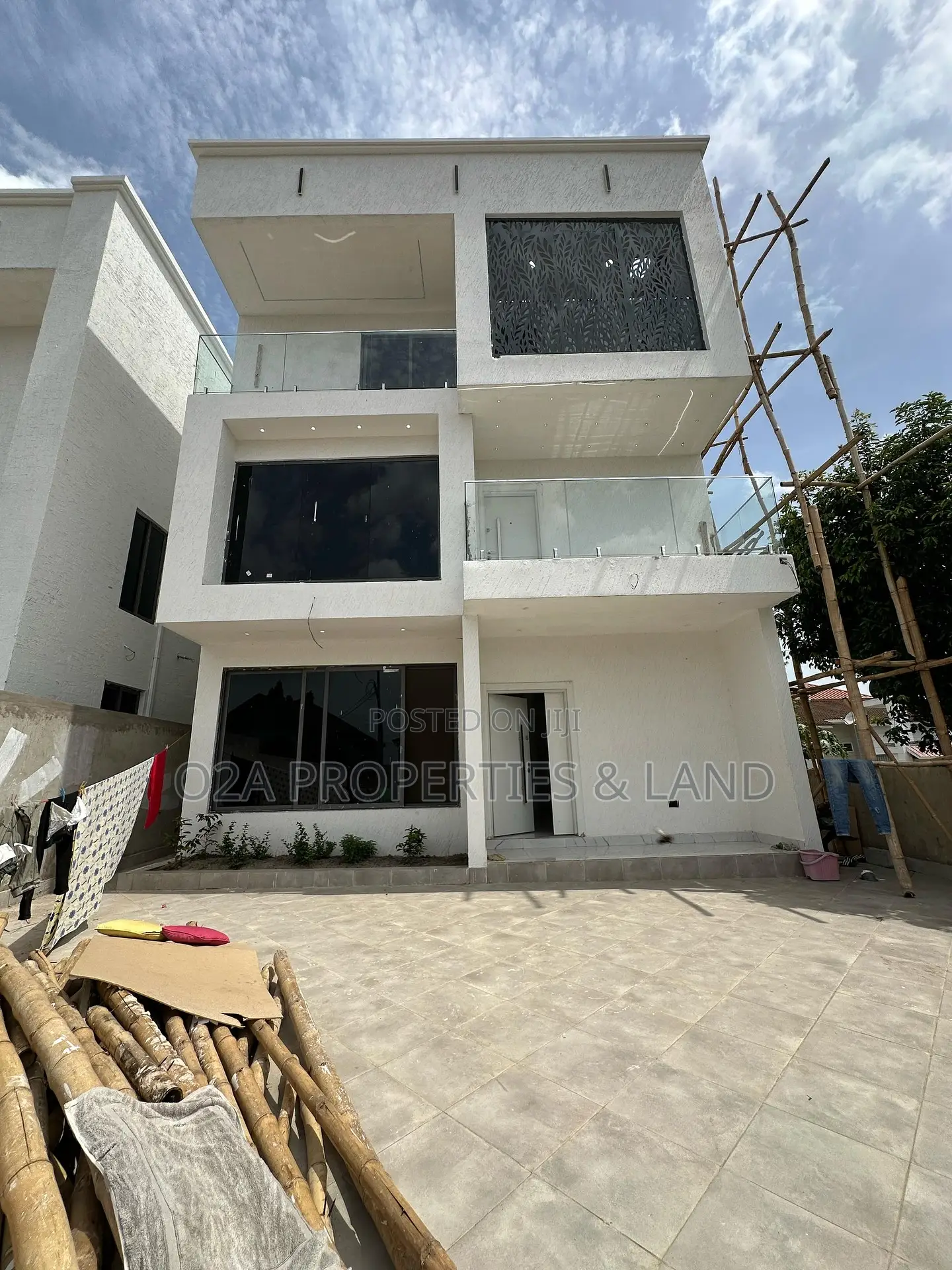 6bdrm House in Adjiringanor, Ability for sale in Ability