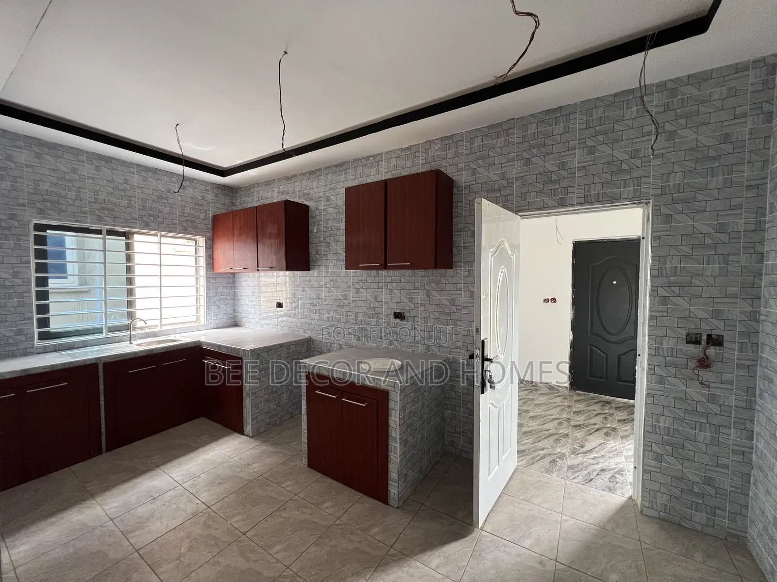 2bdrm Apartment in Bee Decor & Homes, Old Ashomang for rent in Old Ashomang