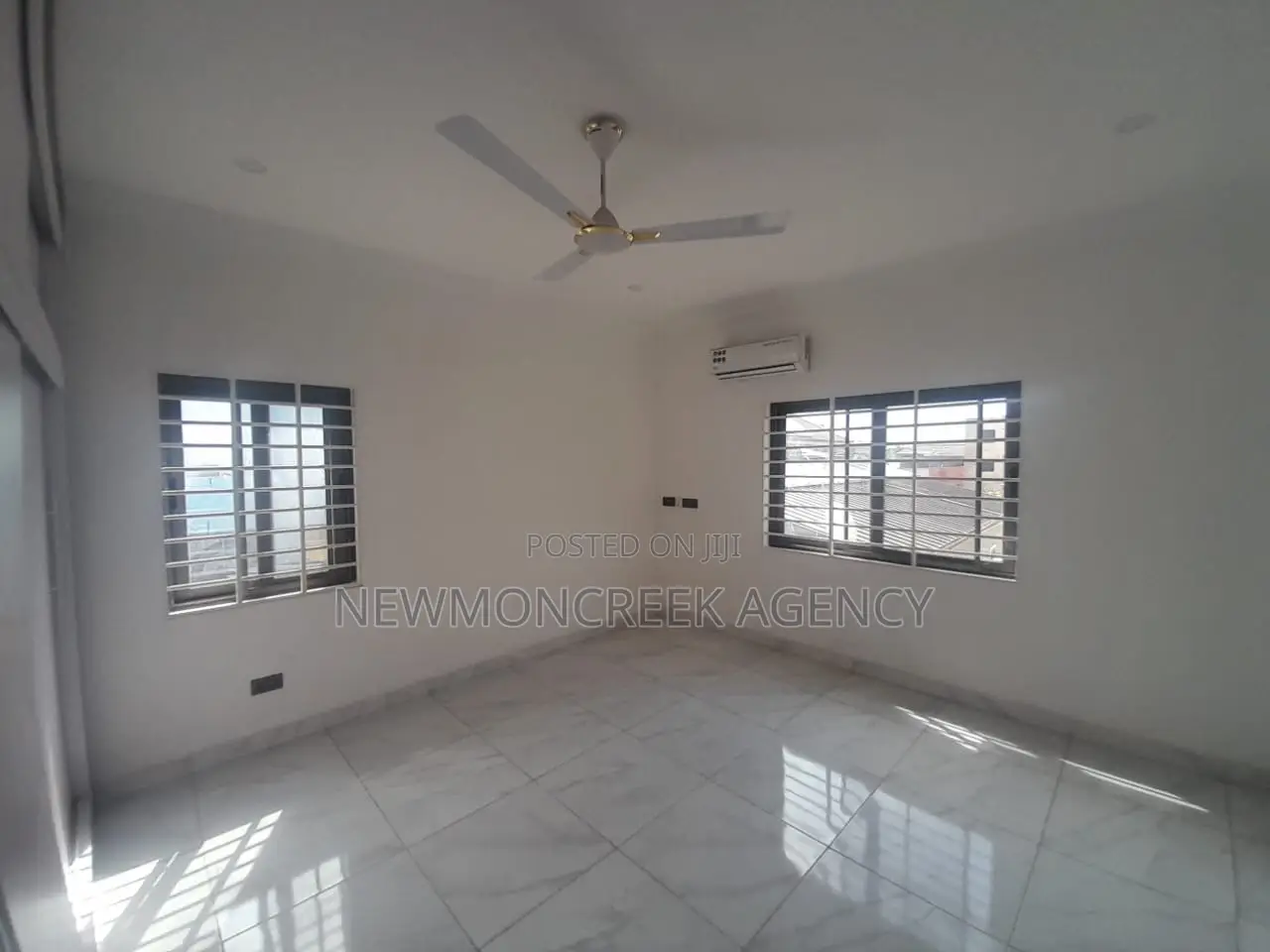 4bdrm Condo in Adenta Sda for sale in SDA Area