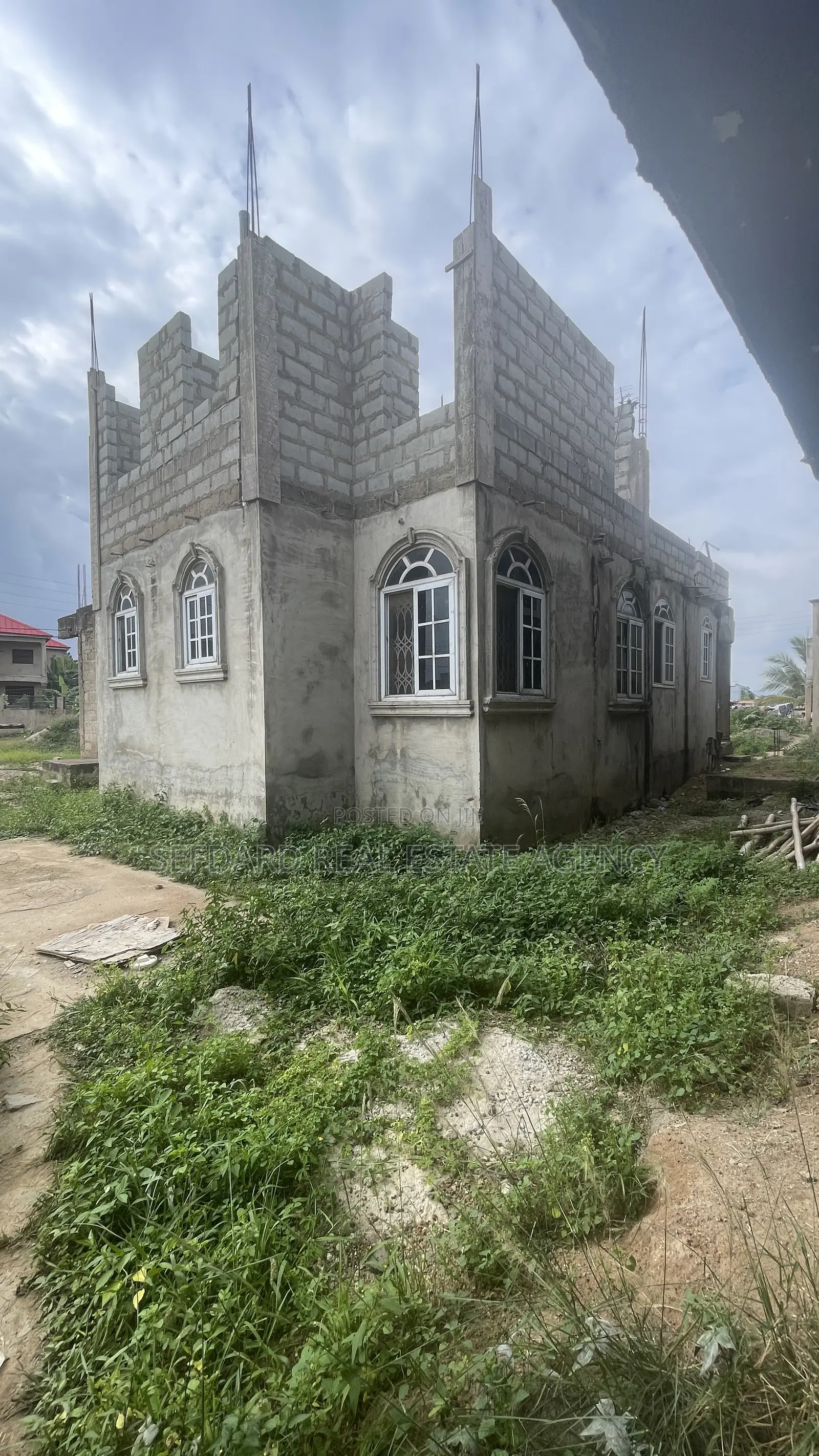 5bdrm House in Sefdard Property, Amasaman for sale in Amasaman