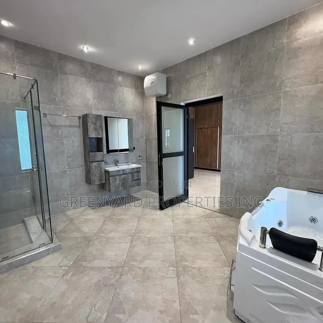 5bdrm House in East Legon Hills for sale in East Legon