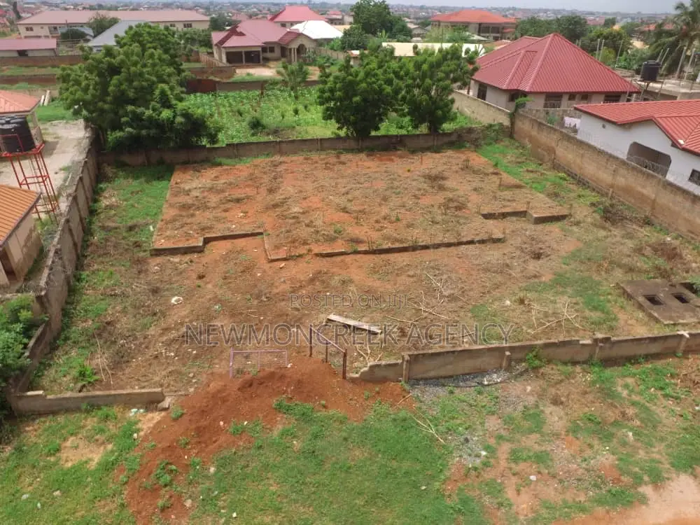 Plot in a Developed Area Located at Amrahia With Good Roads. in Adenta