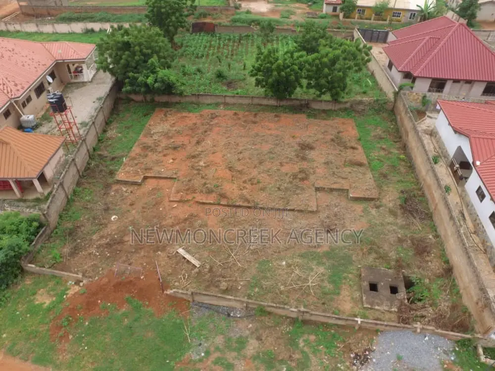 Plot in a Developed Area Located at Amrahia With Good Roads. in Adenta
