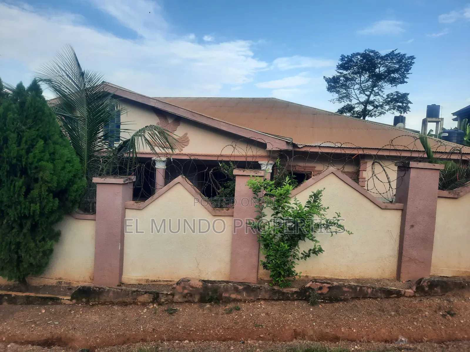 5bdrm House in Kotwi Nkoranza, Kumasi Metropolitan for sale in Kumasi Metropolitan