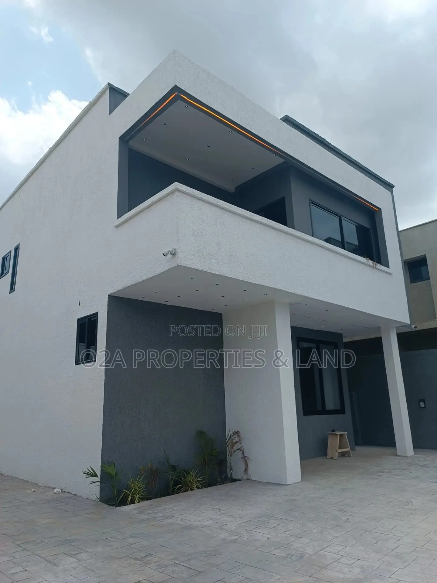 3bdrm House in Haatso, Asore Junction for sale in Asore Junction