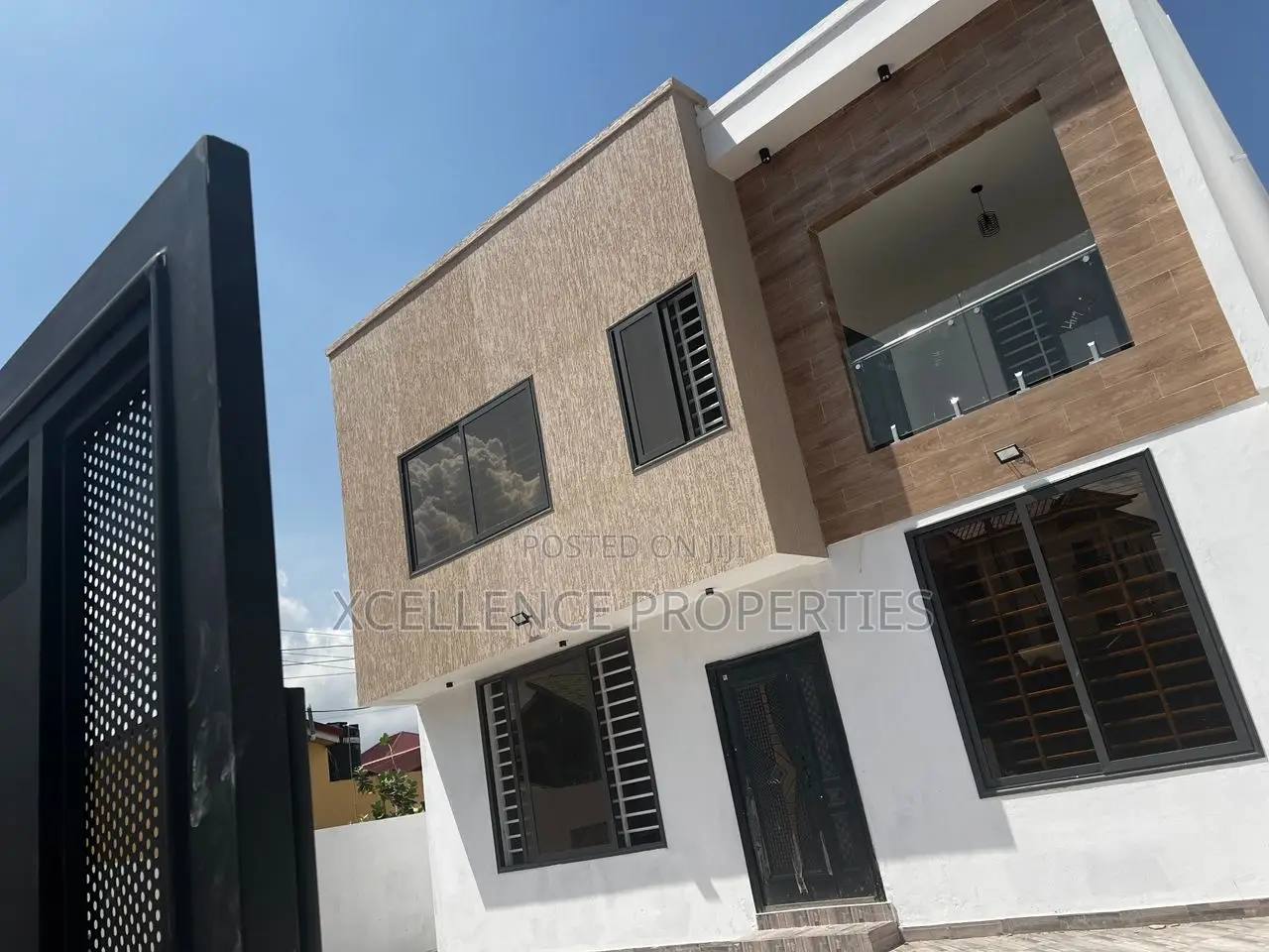 3bdrm Duplex in Xcellence Properties, Tema Metropolitan for sale in Tema Metropolitan