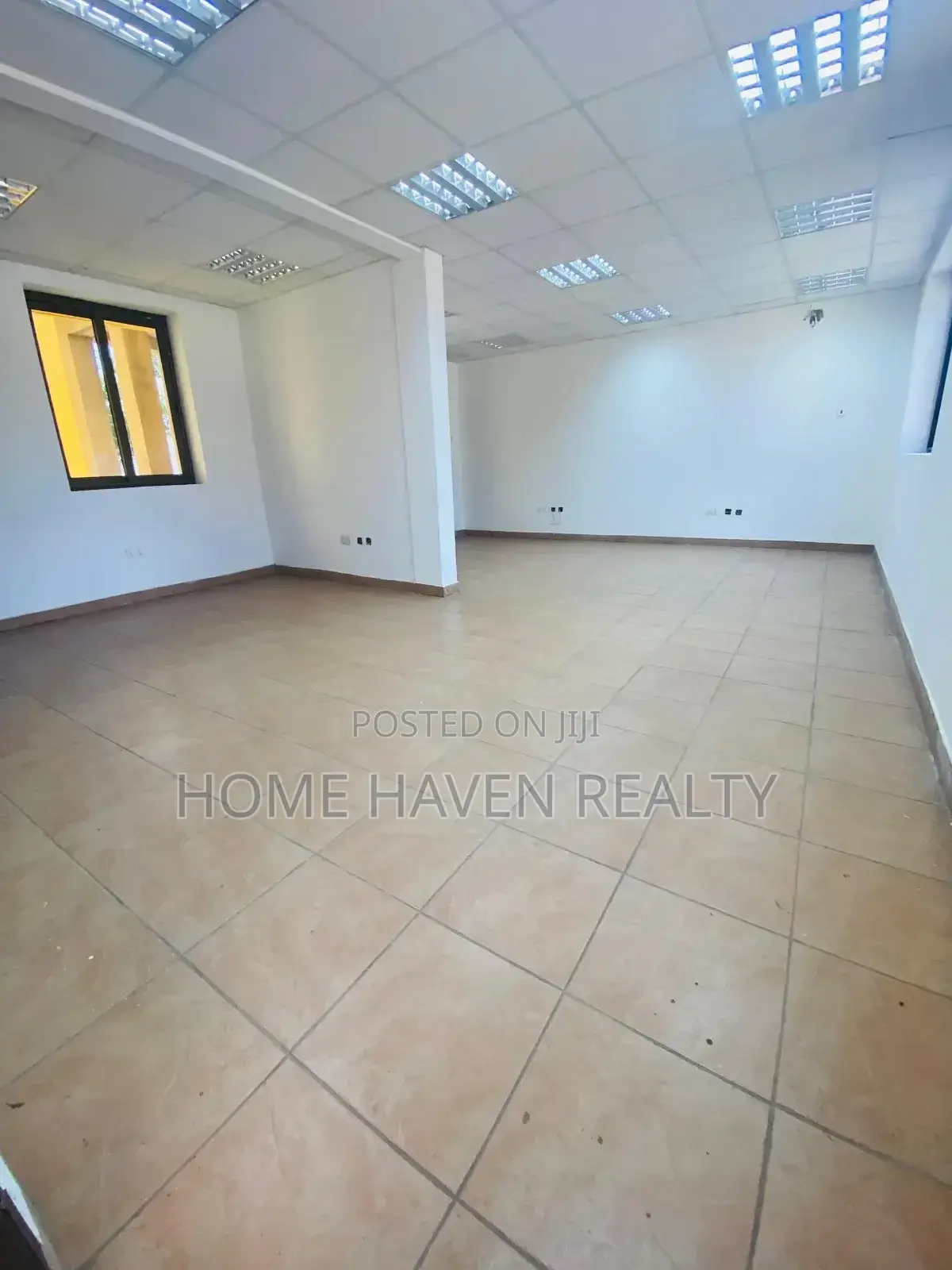 7 Office Rooms House for Rent in Kanda Estate in Kanda