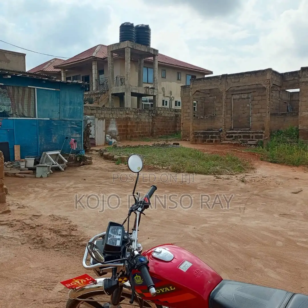 Land for Sale in Cemetery Area
