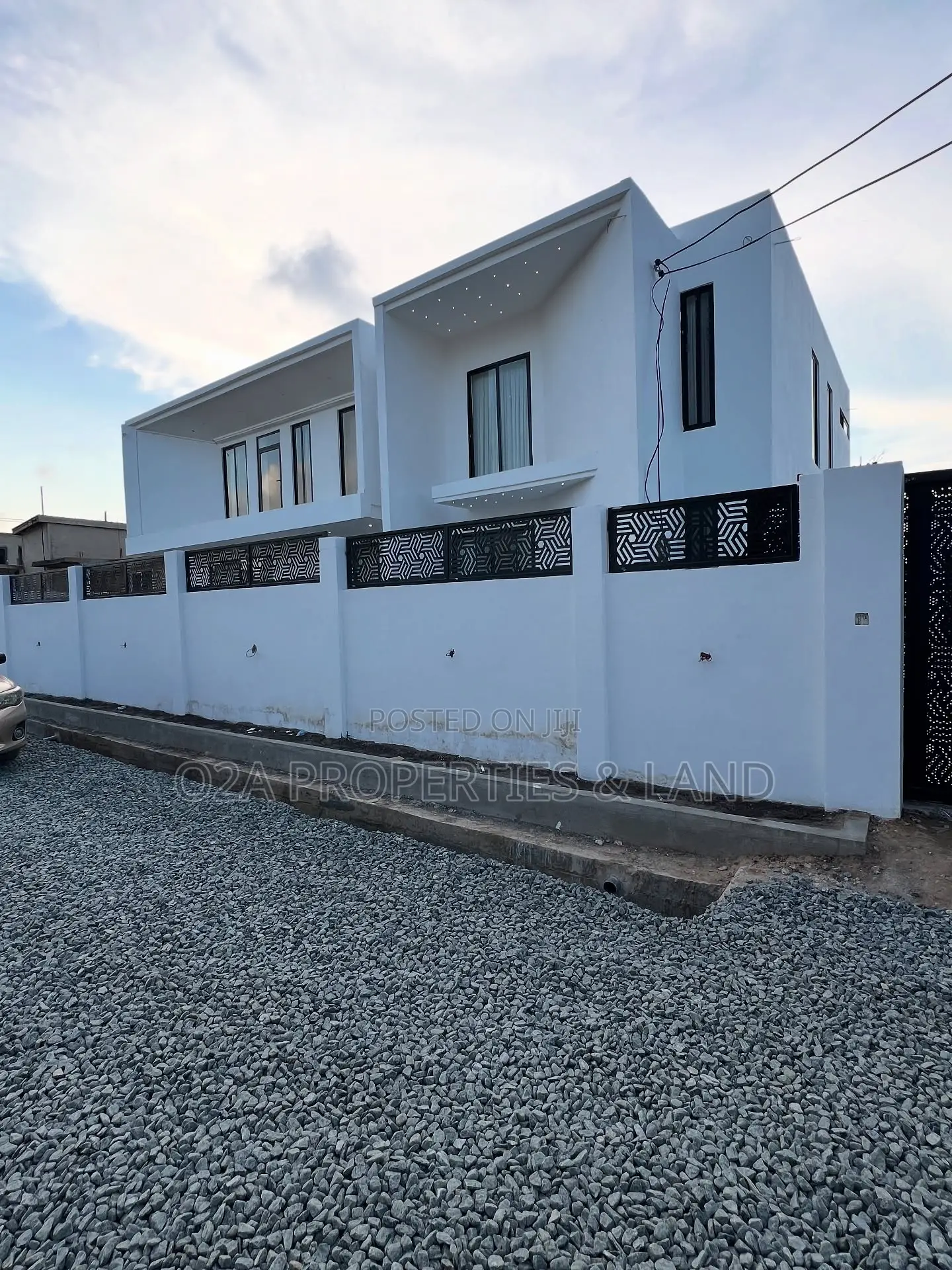 6bdrm House in Lashibi, Sakumono for sale in Sakumono
